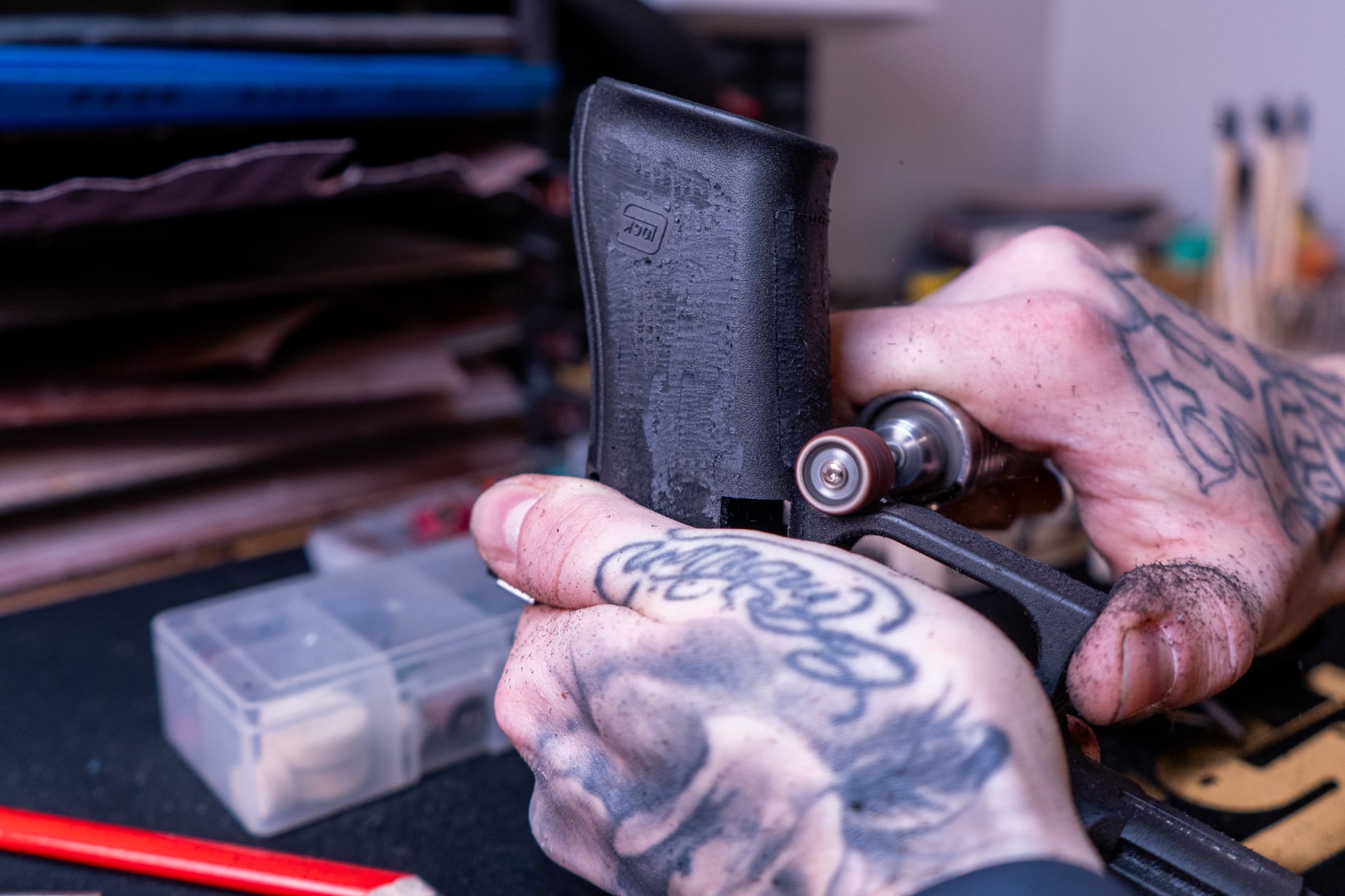 Podcięcie kabłąka spustowego